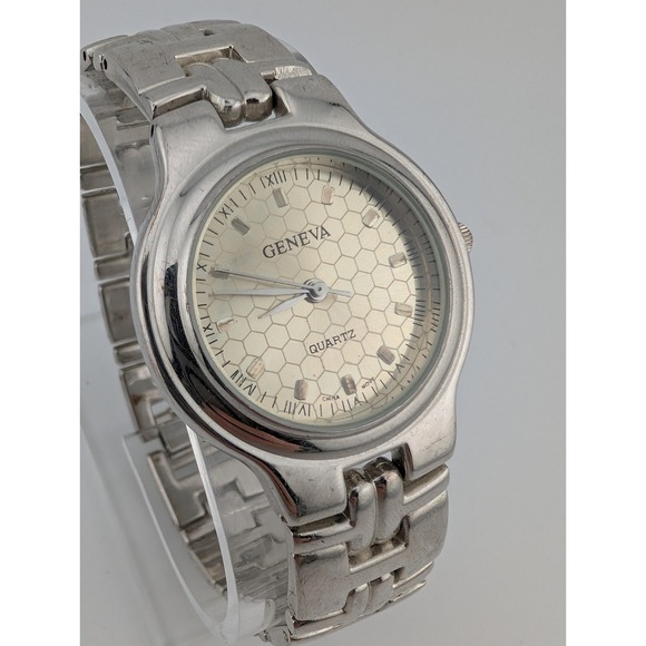 Geneva Watch Men 34mm Case Honeycomb Dial 8" Silver Band- New Battery - Picture 1 of 10